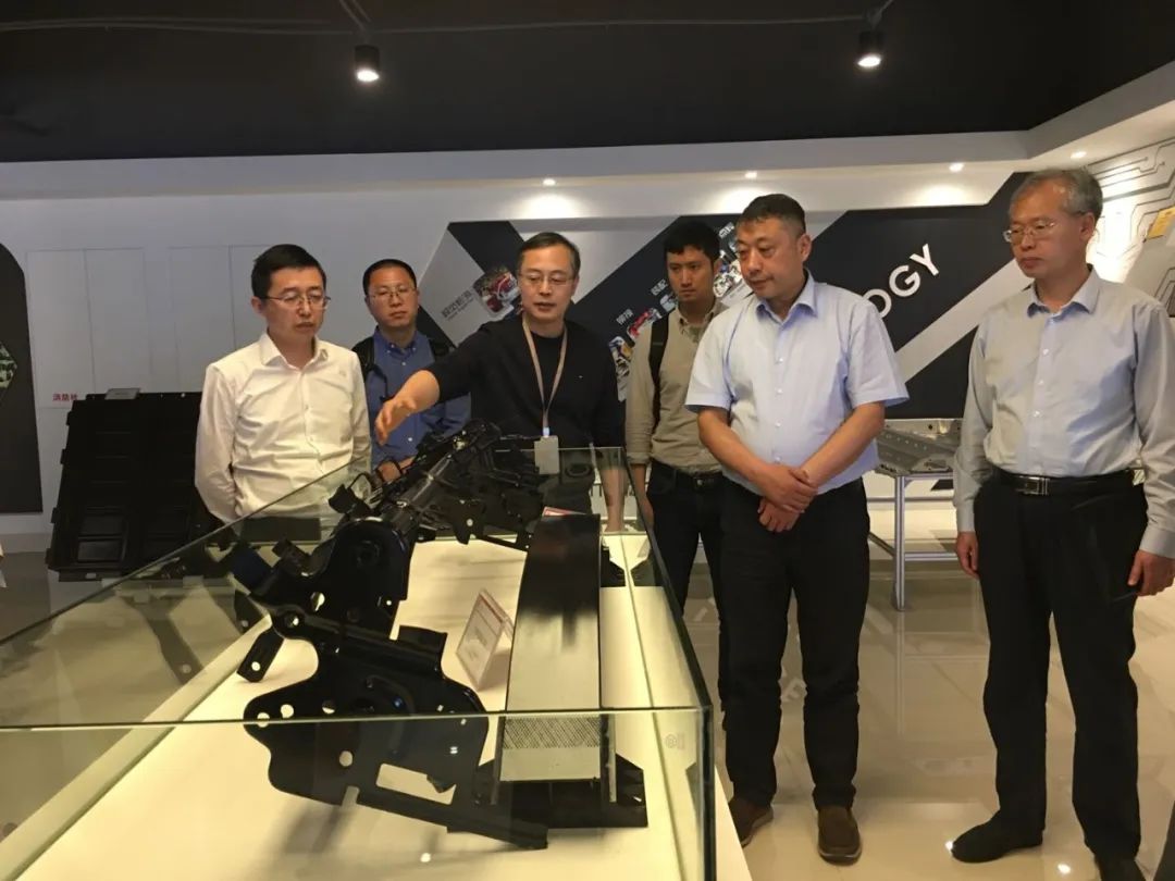 Guo Shougang, Deputy Director of the Finance Department of the Ministry of Industry and Information Technology, visited Jiangsu Beiren for investigation and research