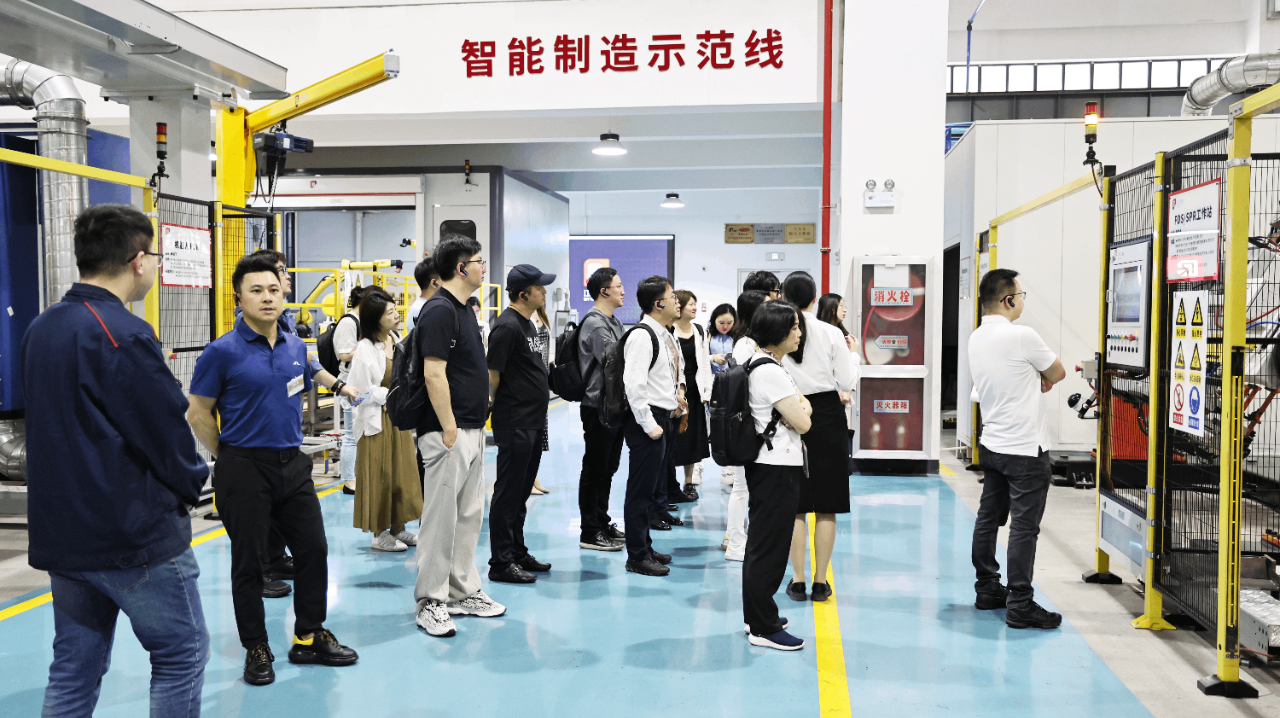 中欧国际工商学院EMBA2022级国内实境课程走进江苏北人
