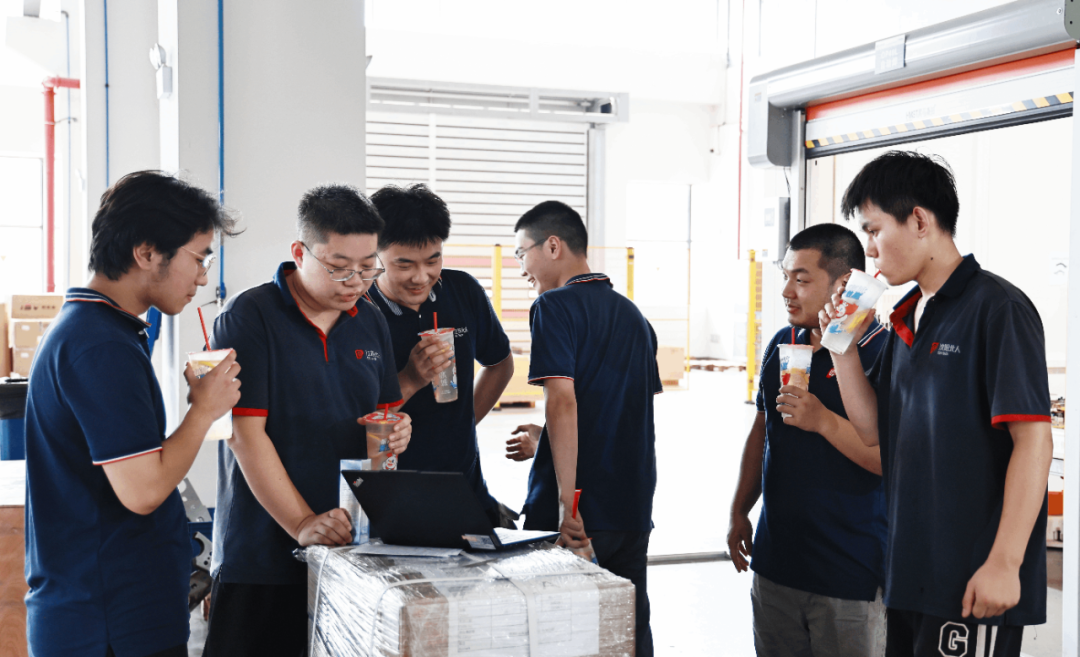 战高温 送清凉 | 江苏北人工会开展员工关怀活动